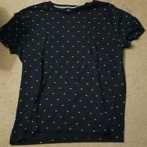 Old Navy t shirt